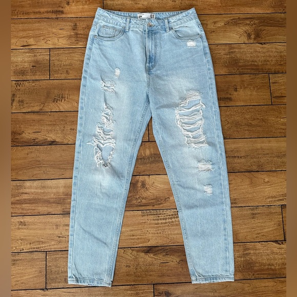 Refuge Denim Mom Jeans - Picture 2 of 6